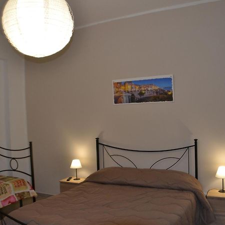 Appartamento Turistico Adige Сиракуза Екстериор снимка